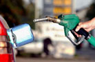 Bei jedem Tankstopp Autoreifen prfen!